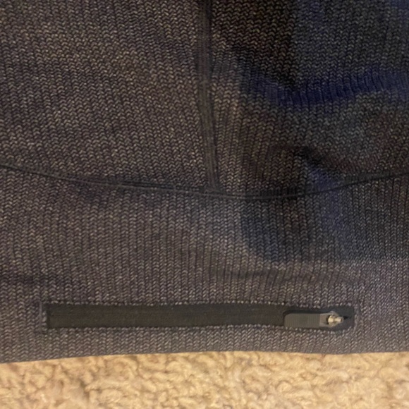 Speed up lululemon leggings. Perfect condition. Size 10 - Picture 5 of 5